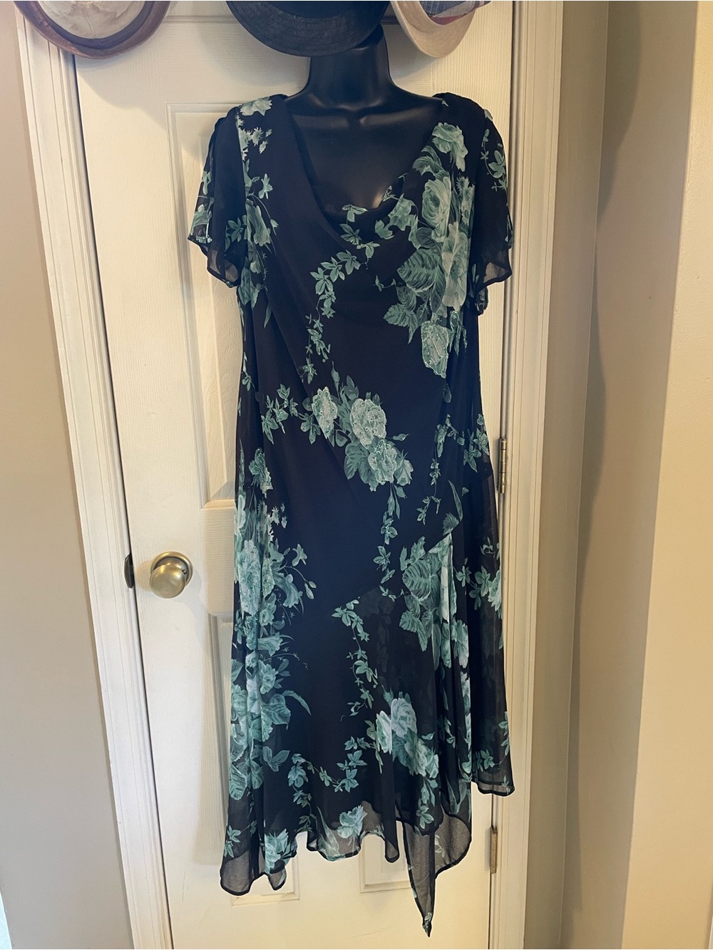 Black Floral Cowl Neck Women's Dress Sz 1x